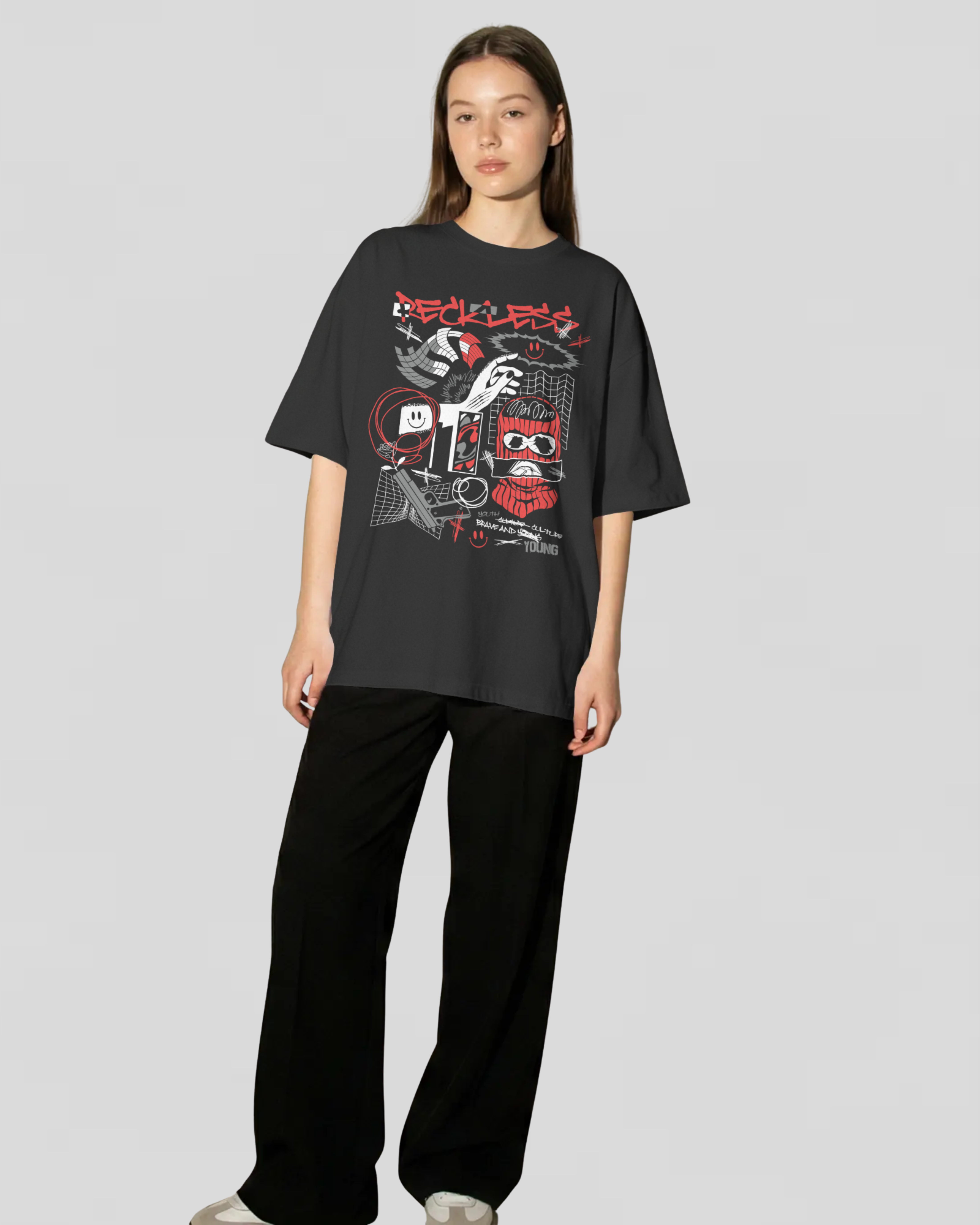 YOUNG Tshirt (Black)